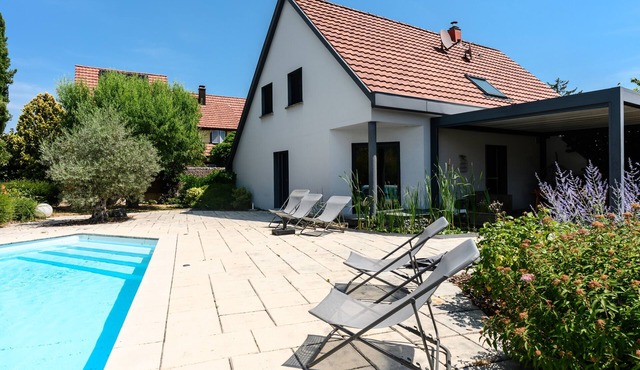 Le Vogelgarten – Villa Between Vineyards and Birdsongs