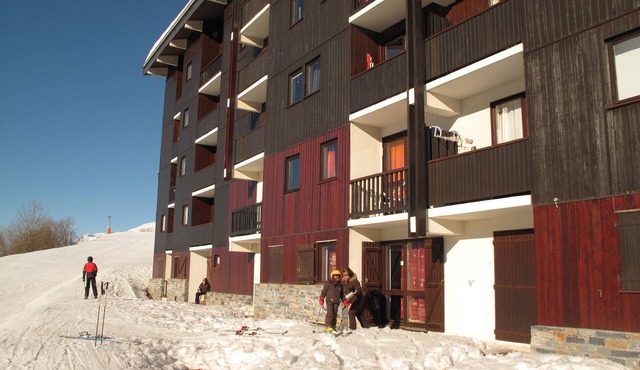 Les Menuires, charming renovated two-room apartment at the foot of the slopes