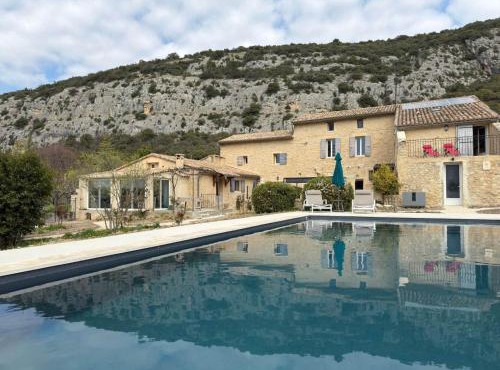 Les Oliviers, gîte 4p Lacets du Ventoux meublé de tourisme 3 étoiles