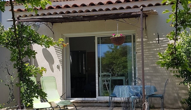 Location de Charme - SPA Extérieur - Clim - at the foot of Mont Ventoux
