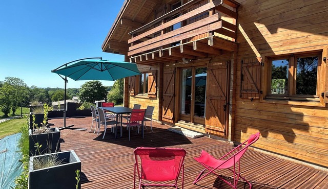 Log cabin in the heart of the Pays des Lacs 6 pers