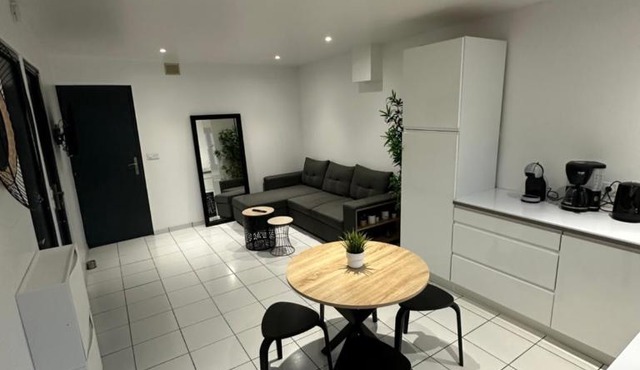 Logement cosy avec balcon