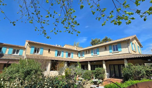 Logis Hôtels Le Saint Marc