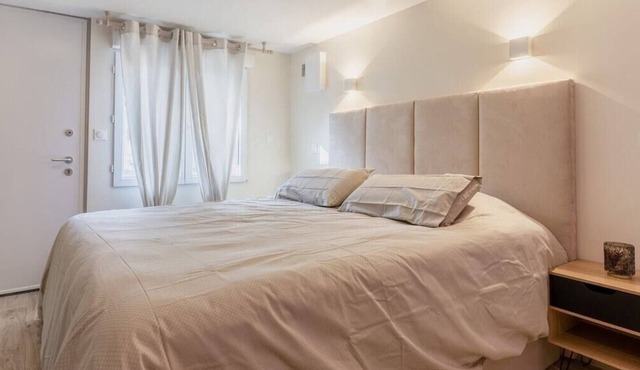Love Room with Jacuzzi, Le Saccard