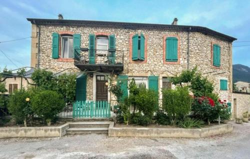 Lovely Home In Menglon With Wifi