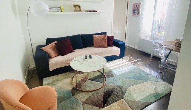 Luxurious & Chic 2-Room Apartment near Paris & Disneyland