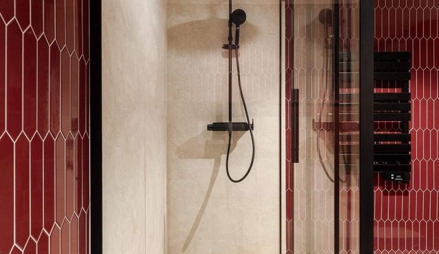 Luxury Paris Duplex 2BDR/6P – Bath & Billiard