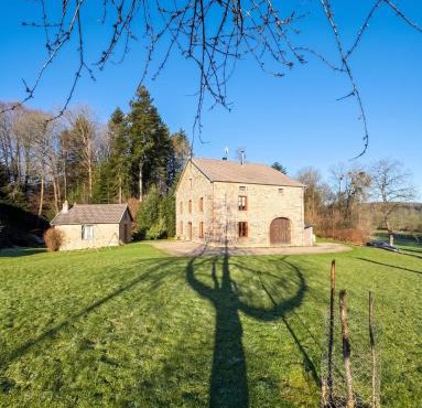 Maison à Fougerolles-Saint-Valbert avec jardin
