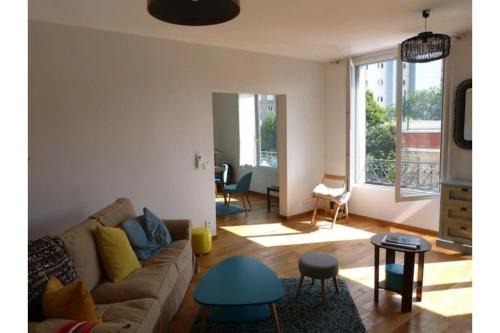 Maison avec jardin aux portes de Paris RER B direct 7 personnes