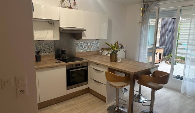Maison Avec Jardin ET 2 Places DE Parking A 2 PAS DU Tram ET RER