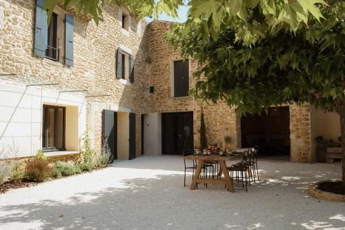 Maison B