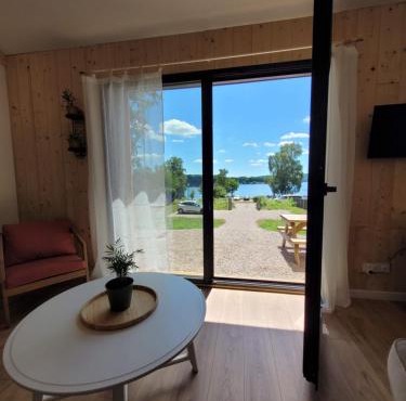 Maison bord du Lac des Settons