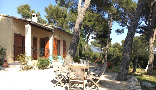 Maison Dans Pinède Dominante, Calme Absolu, vue Exceptionnelle