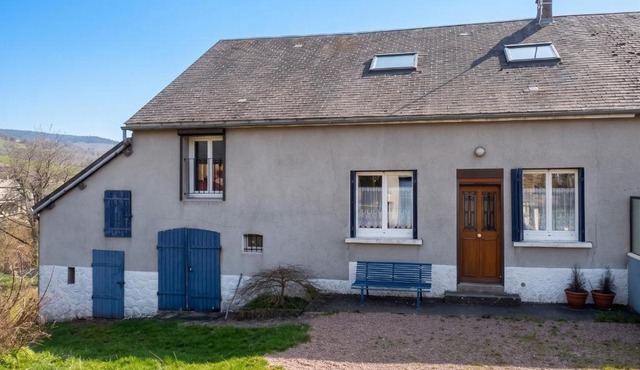 Maison de 4 chambres à Chaumard