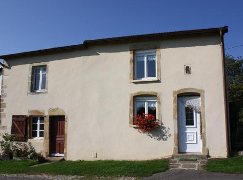 Maison de charme près de Neufchâteau avec jardin, terrasse et jeux extérieurs - FR-1-589-163