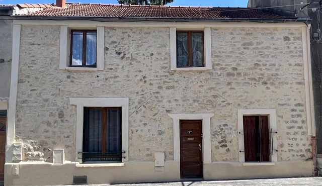 Maison en Centre Ville, Avec Jardin, 6 Personnes, Métro, Tram, bus