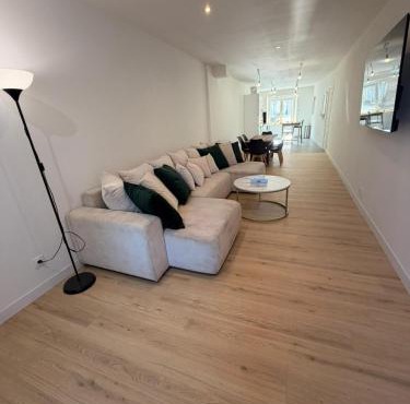 Maison rénovée de 3 chambres - confortable, calme et spacieuse