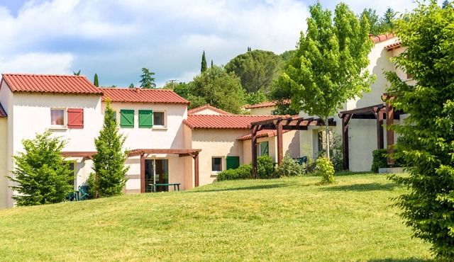 Maisonnette 2 Pièces en Duplex ou PMR Dans Résidence Avec Piscine à Cajarc