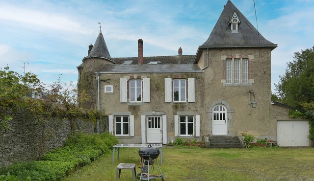 MANOIR DE LA VALETTE - 8 personnes