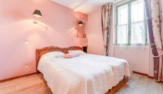 Mas de Bouvau: Room 3 Rosa, Wi-Fi and Air Conditioning