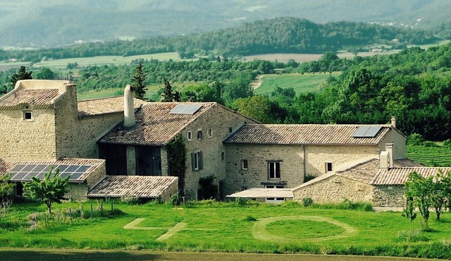 Mas in Provence with private swimming lake/pond near Saou, Dieulefit, Grignan