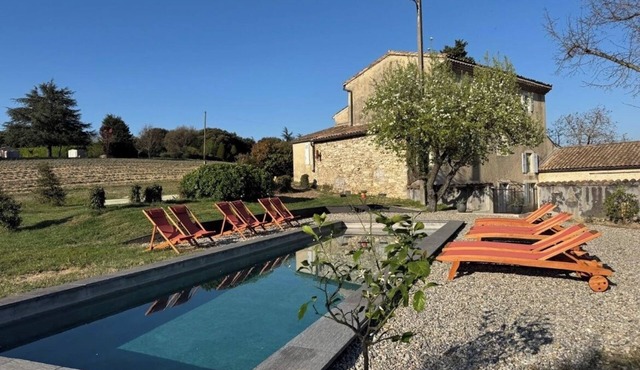 Mas provençal, garden, swimming pool and playground for children