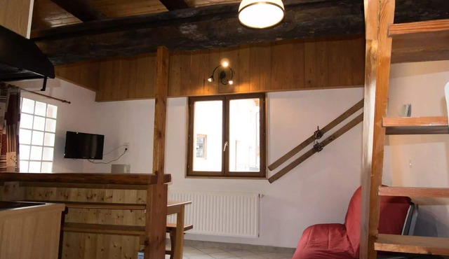 Mezzanine Studio - Sleeps 4