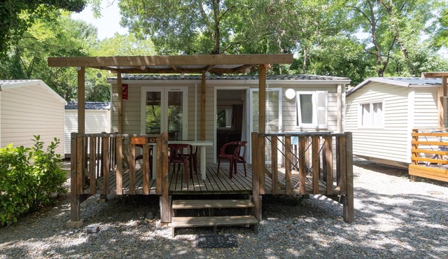 Mobile Home 'Mobil-home Confort B - 1-4 Pers' with Shared Pool