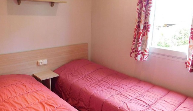 Mobile home with AC, pets allowed - 5 guests