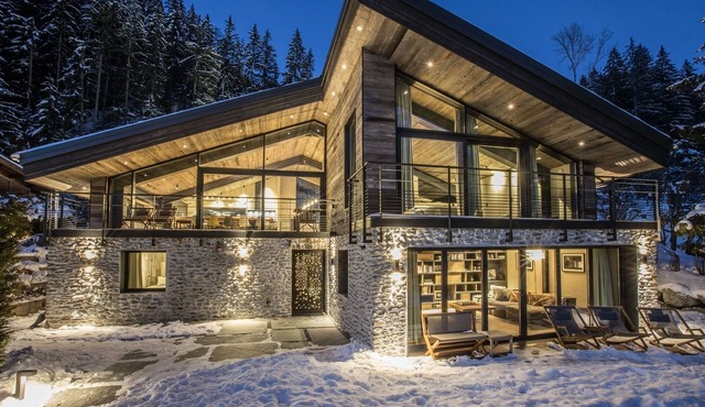 Modern 5* Luxury 5-bedroom chalet with stunning views in Chamonix-Mont-Blanc