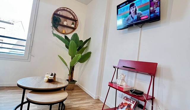 Modern Apartment Near Paris & Orly Pvt Parking