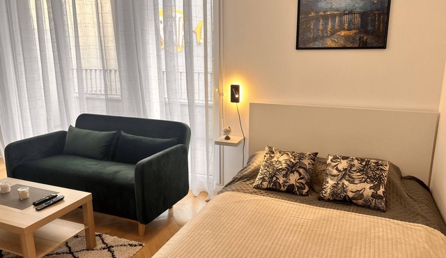 Modern studio, 3 min walk from MASSY-TGV STATION