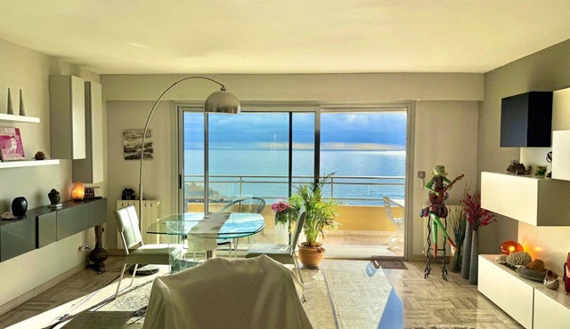 MONACO Fantastic seaview - 2 bedrooms- 110m² - AC