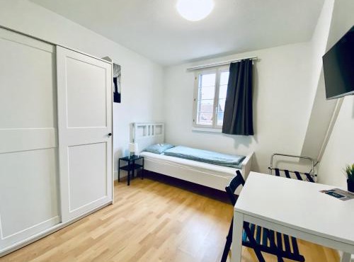 Monteurzimmer - Worker's accommodation - ZIMMERzuVERMIETEN in Balsthal Solothurn in Balsthal
