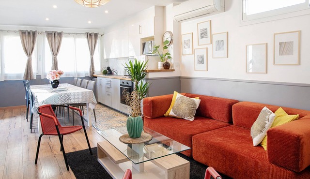 Near Paris/6 bedrooms/5 bathrooms/metro 7/14 pax