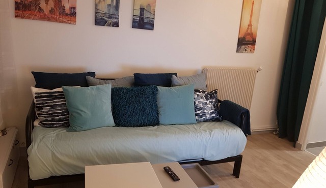Near PARIS: Cozy Appartment at GARE Massy TGV & Massy Palaiseau & Direct Airport