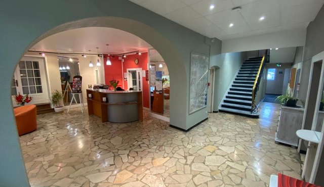 Nouvel Hotel