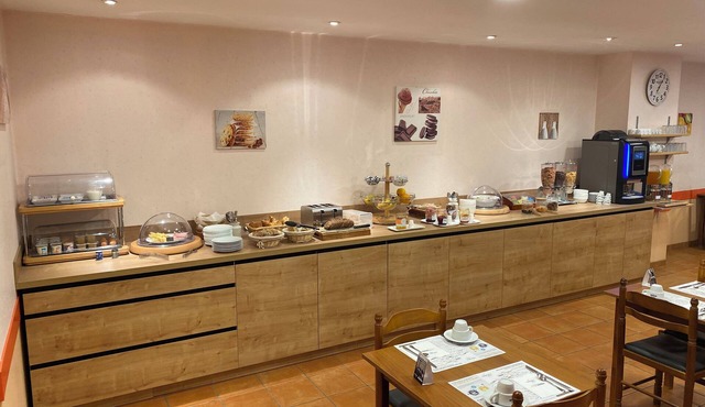 NOUVEL HOTEL