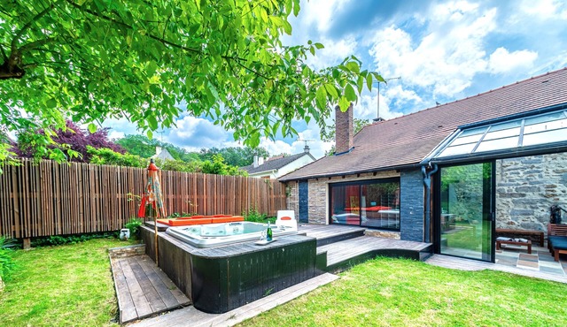 Old farmhouse Jacuzzi garden 30 min Paris