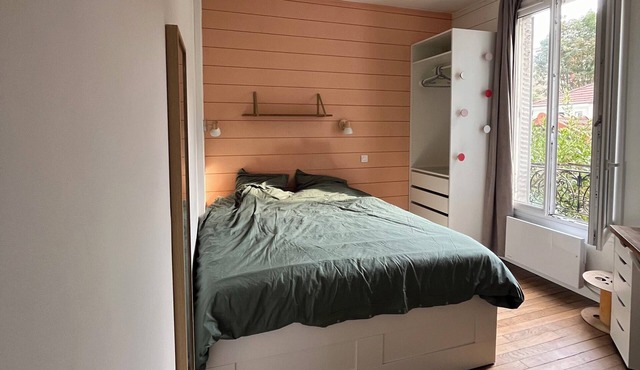 Peacful nest for 2 to 25 min by subway from Paris