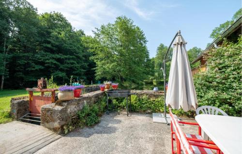 Pet Friendly Home In Escles With Wifi
