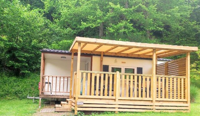 Practical mobile home, pets welcome - 4 guests