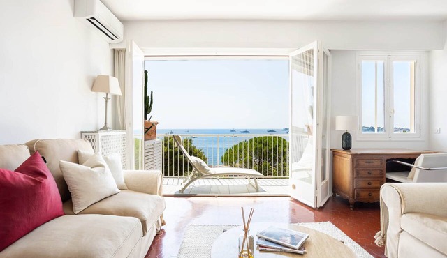 Premium Penthouse with Panoramic Sea View