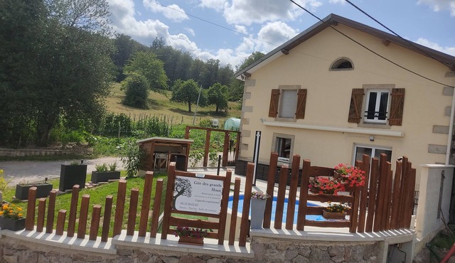 Propriété de Campagne Rénovée Avec Piscine, Sauna Privés