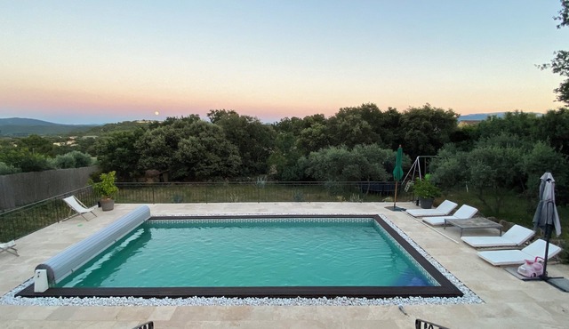 Provencal villa with view and pool