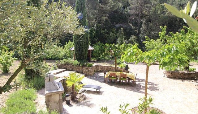 Provencal landhouse, Le Barroux, Mont-Ventoux, Vaucluse, private pool