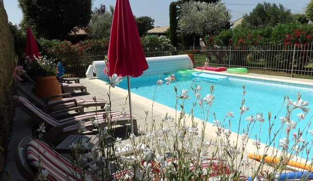 PROVENCE ALPES CÔTE D'AZUR PROX GRIGNAN GÎTE 3 *4/5 PEOPLE GARDEN- SWIMMING POOL