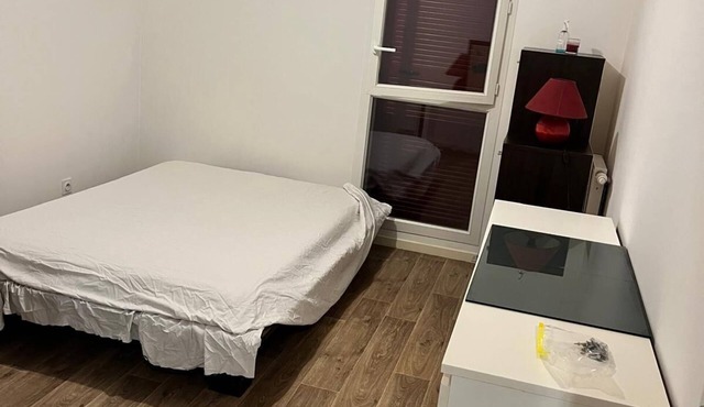 Quiet apartment in a very well-located residence