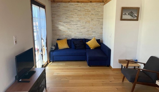 Quiet chalet with private pool near Lake Geneva