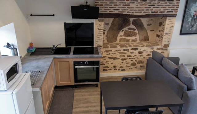Quiet duplex gite near Zenith and clinic